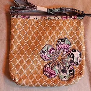 NEW Vera Bradley Penelope's Garden Beach Crossbody Bag Tan Woven Colorful Flower